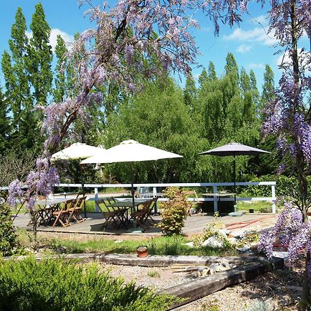 Hotel Au Relais Des Lilas Parthenay Kültér fotó