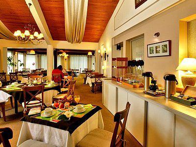 Hotel Au Relais Des Lilas Parthenay Kültér fotó