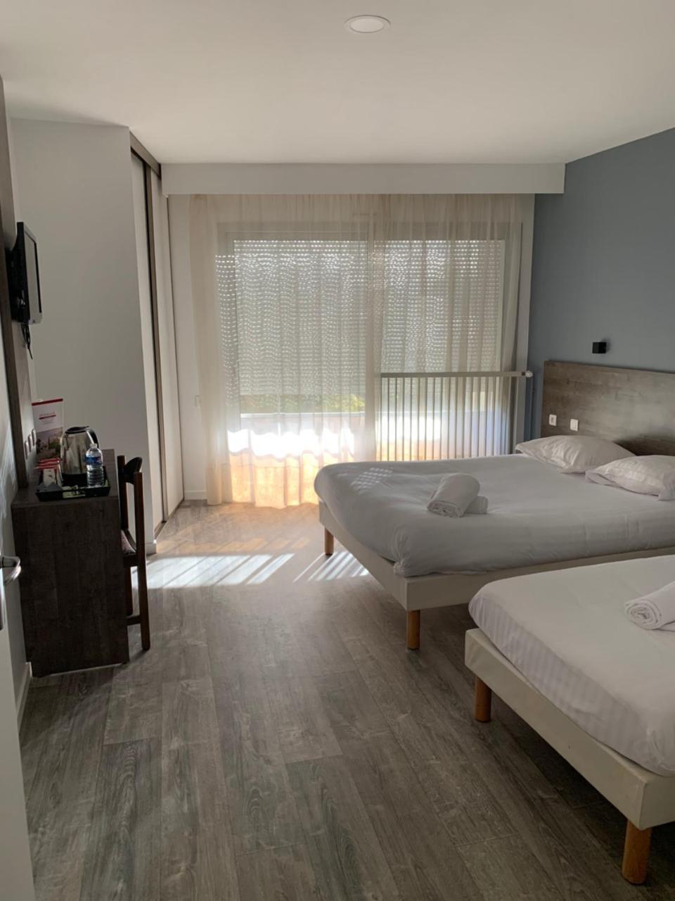 Hotel Au Relais Des Lilas Parthenay Kültér fotó